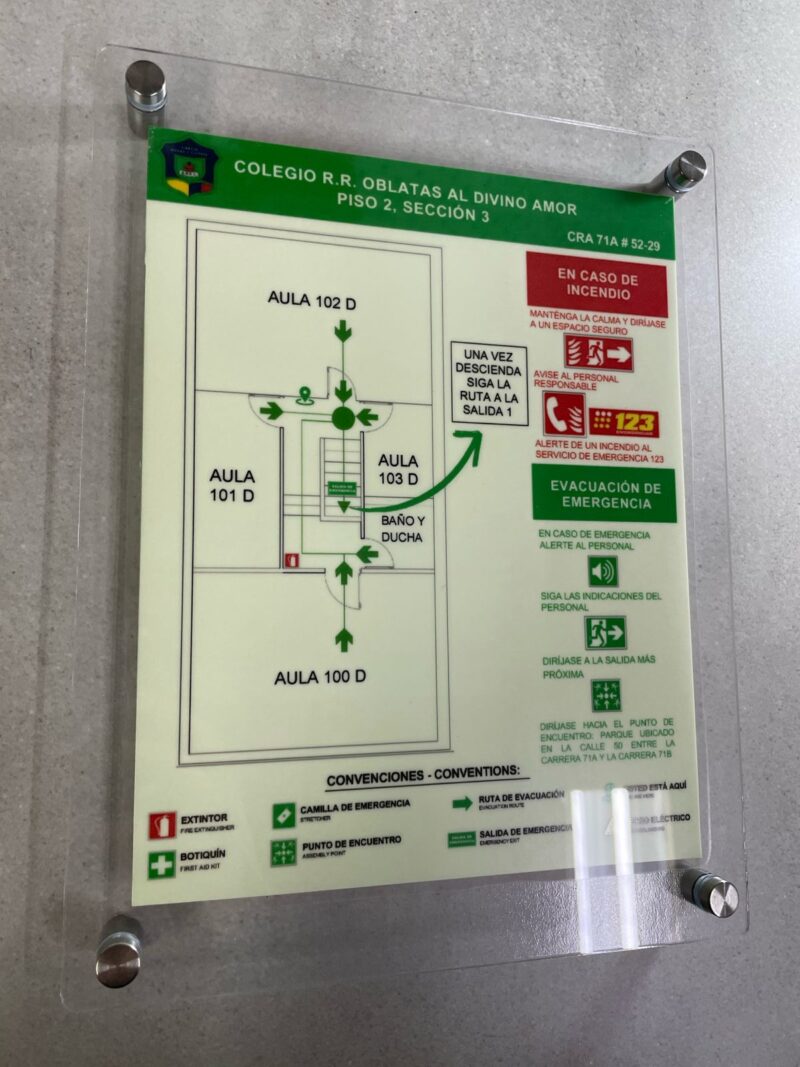 Plano de evacuación en acrílico del catálogo OLA